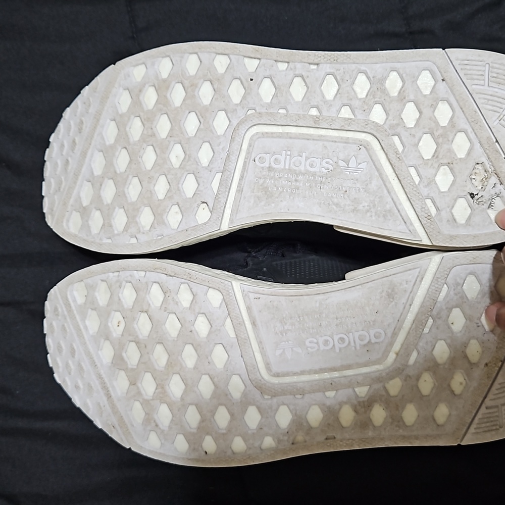 Adidas NMD R1 - Picture 9 of 9